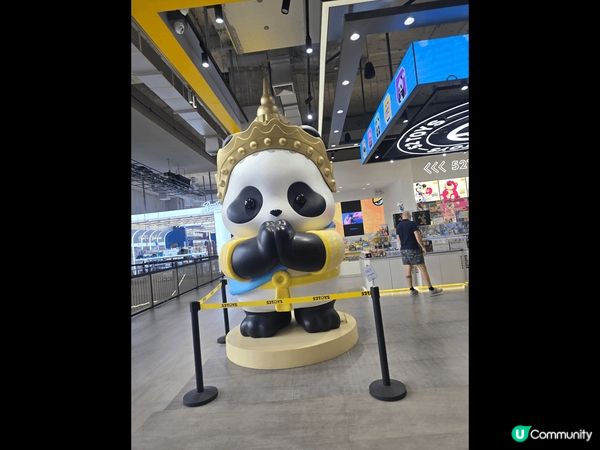 熊貓潮，連曼谷全新商場EMSPHERE都有熊貓，好得意呀。係...