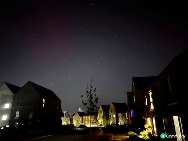 英國家中門前欣賞北極光