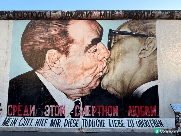 berlin landmarks mark the hist...