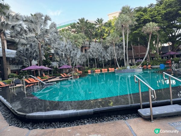 泰國????與香港距離只係約150分鐘機程，機票不太貴，超多...