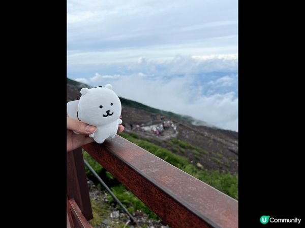 富士山頂的景色，一世人必定要親自看一次，感受到日本的自然之美...