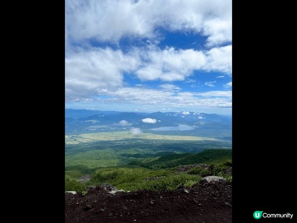 富士山頂的景色，一世人必定要親自看一次，感受到日本的自然之美...
