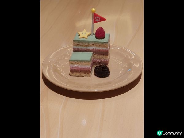 去日本環球影城任天堂世界餐廳食飯，食物精緻，靚，再加上非常好...