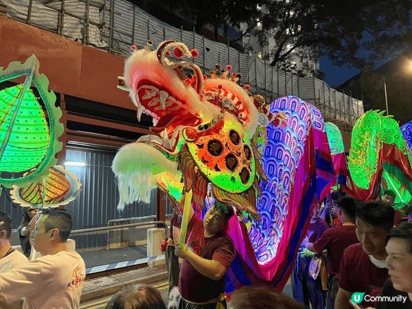 每年筲箕灣譚公寶誕巡遊
