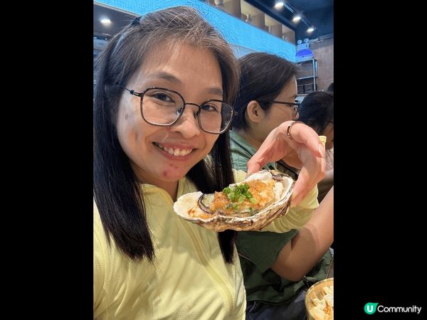 食物新鮮，環境寬敞乾淨，還有專人安排燒食物，輕輕鬆鬆吃一頓飯...