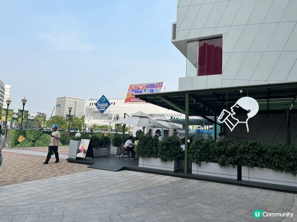 香港，深圳和日本都是香港人喜歡遊玩的地方。支持香港本地遊是必...