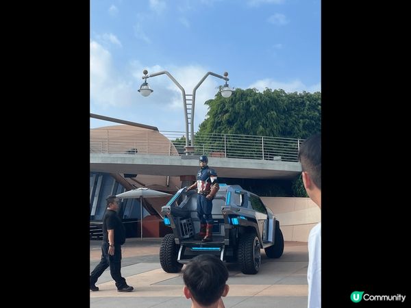 迪士尼很有夢幻感覺，猶如踏進了童話故事中?樣。