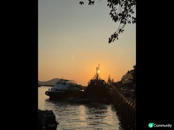 這裏是長洲，充滿人情味同香港特色的小漁村，近年來都增添不同種...