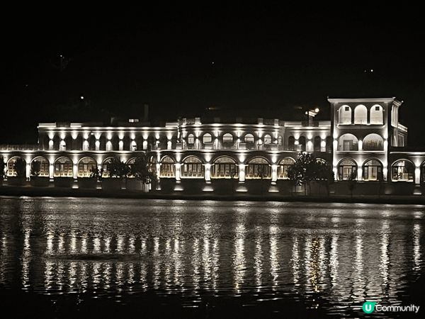 歐陸式建築，影相超靚。餐廳價錢都合理，氣氛好好#日玩夜玩