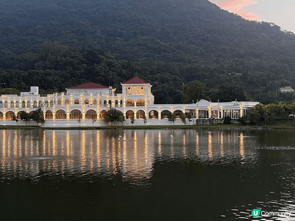 歐陸式建築，影相超靚。餐廳價錢都合理，氣氛好好#日玩夜玩