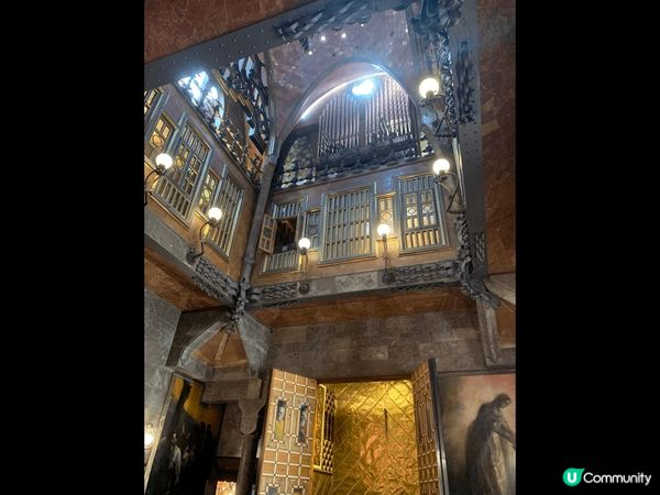 圭爾宮，高第成名作，相比米拉之家更值得買票入場。