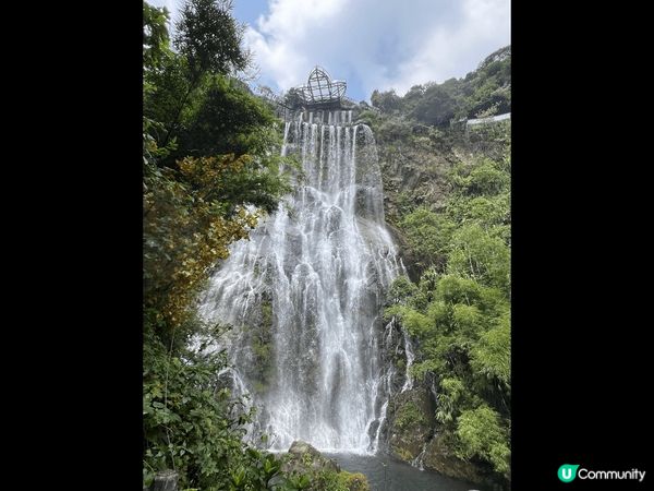 清遠古龍峽的瀑布景色壯觀