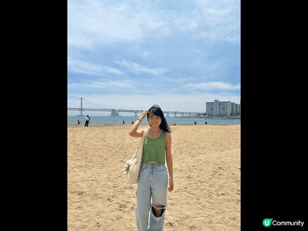 韓國釜山打卡照。 廣安里海水浴場環境清幽，海邊有好多商店同美...