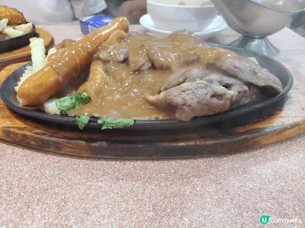 呢間位於順利?的汶萊餐廳，鐵板餐可謂觀塘區第一，未上?已經f...