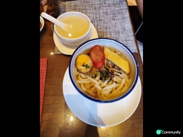 午餐自助Buffet，款式多，食物新鮮，又有班戟、甜品，仲可...