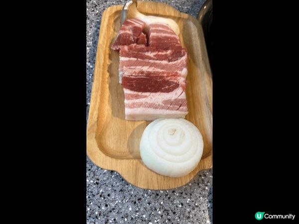 韓國餐廳豬肉好食，牛肉超正,牛骨湯好飲,水冷麵爽口彈牙