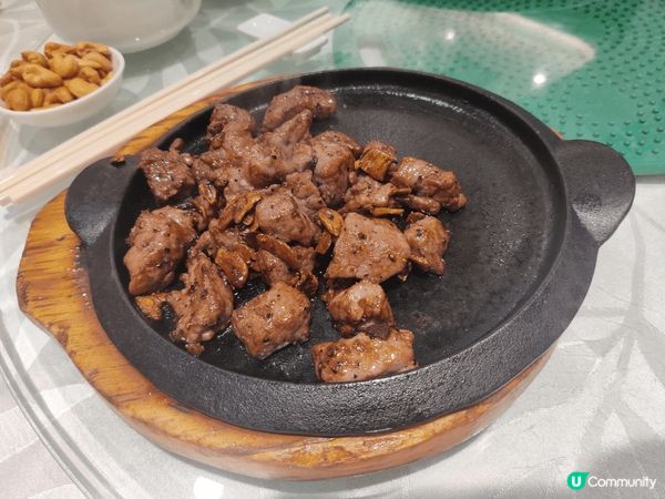 家人聚餐，今次選擇呢間位於上環的糖心軒港式中餐，每道菜都十分...