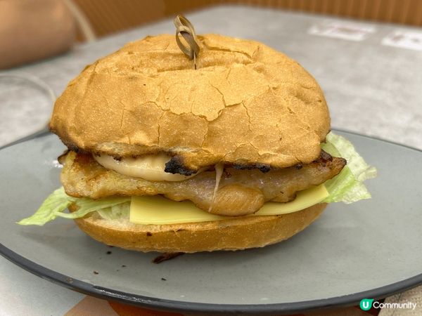 去到The Southside商場搵食，有間Food Lab...