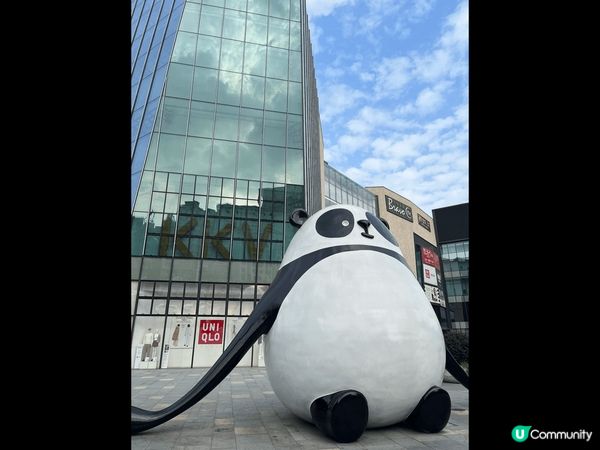 寶安大仟里吃喝玩樂一站式，商場入面有很多品牌，好適合購物，可...