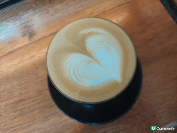 來到銅鑼灣希慎廣場樓上的誠品書店逛逛，發覺有間咖啡店在誠品出...