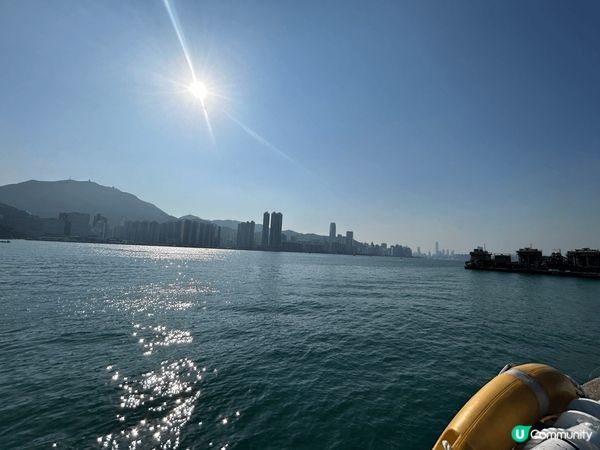 油塘鯉魚門碼頭！ 秋高氣爽，約埋三五知己一起四圍遊，首選油塘...