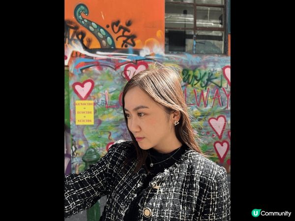 澳洲墨爾本街頭打卡景點—塗鴉牆。入面有好多青少年?入面噴?一...