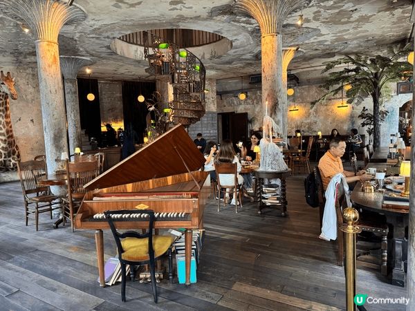 這個地方係位於曼谷既唐人街、前身係19世紀既銀行