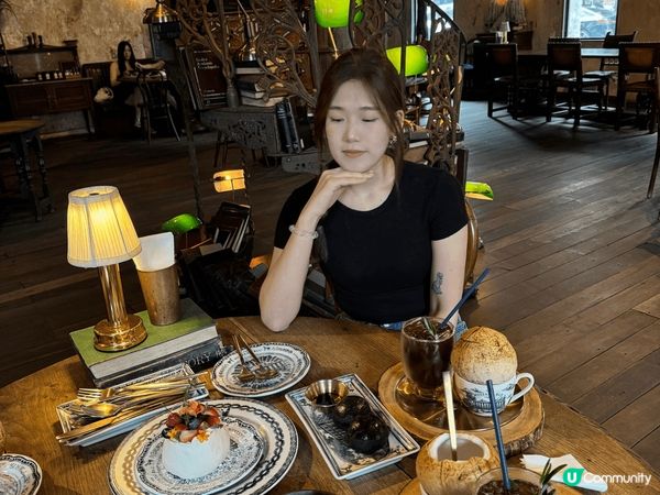 這個地方係位於曼谷既唐人街、前身係19世紀既銀行