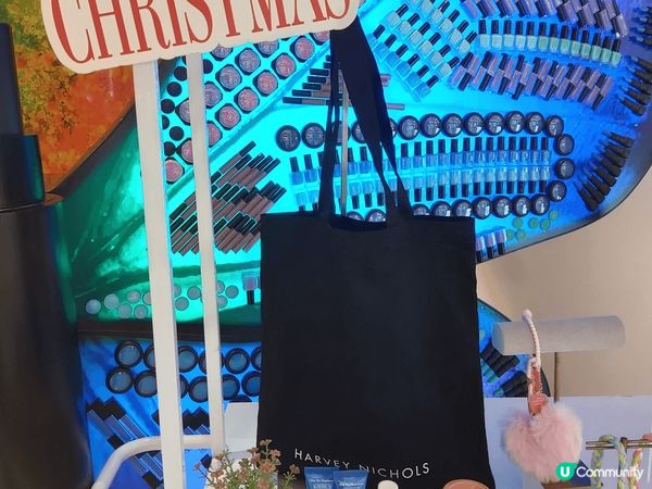 2024年聖誕準備就緒，MAC最新嘅2024聖誕化妝系列已經...