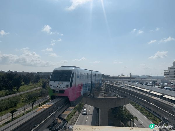 呢個係沖繩單軌列車相 因為當時1月冬天去沖繩避寒 見到陽光同...