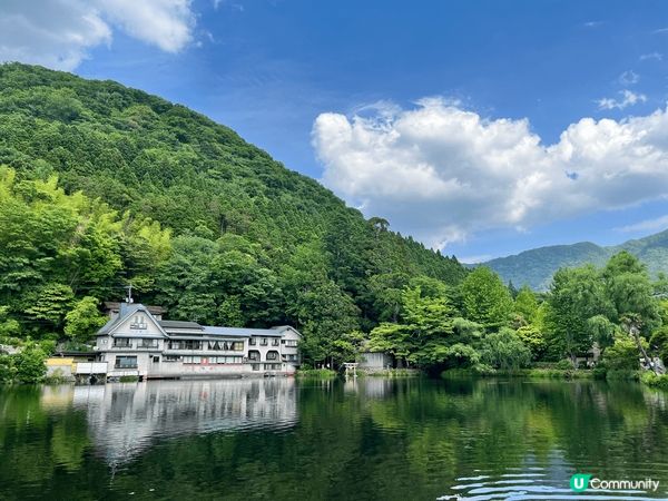 由博多乘坐由布院之森到達大分縣由布院欣賞金鱗湖水天一色既美景...