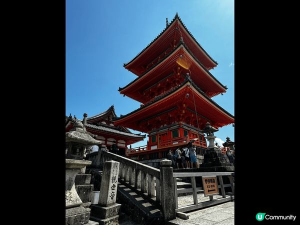 很喜歡京都環境清幽，一個地方都睇到古代及現今的建築物。