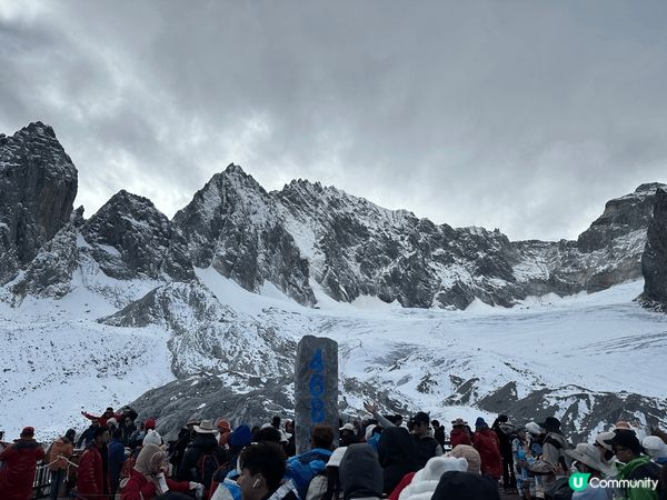 雲南美景麗江玉龍雪山，一望無際雪山景色，無數人都想登上，一場...