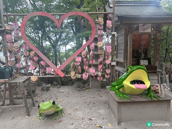 日本神社，喜歡這個景點因為青蛙很可愛，而且那裏會有很多風鈴，...