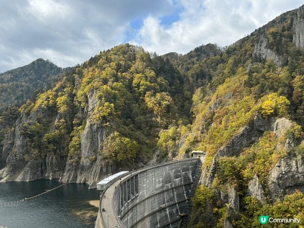 曰本北海道豐平峽是欣賞紅葉的好地方