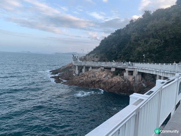 大梅沙是一個非常交通方便和快捷的景點，環境寫意舒適，打咭點也...