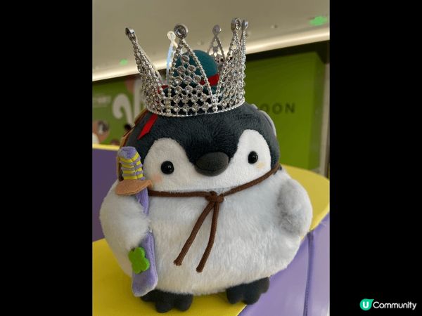 臨近哈佬喂節日, 周圍的商場已做好佈置; 趁始機會, 行商場...