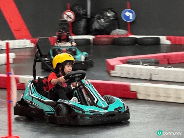 這裏是深圳筍崗，有很多好味的餐廳，好玩的遊戲，還有可以親身接...