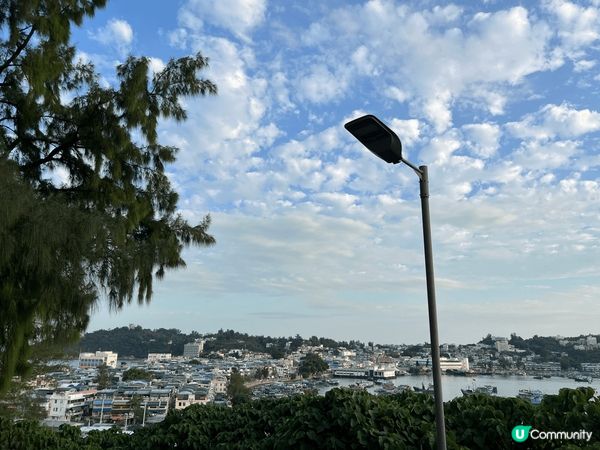 打卡點係長洲長貴村,當日天氣非常好,藍天白雲,秋天好適合上去...