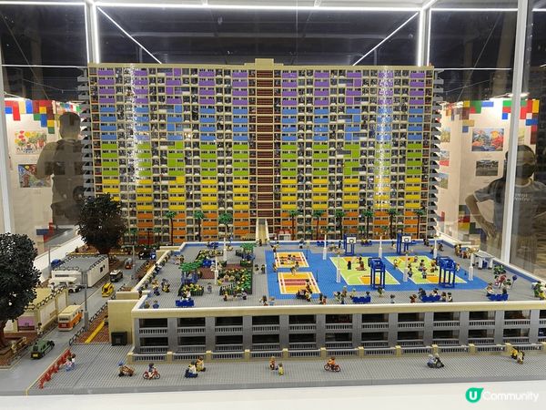 於黃大仙露天廣場有小型Lego展，最欣賞佢?用呢個提出黃大仙...