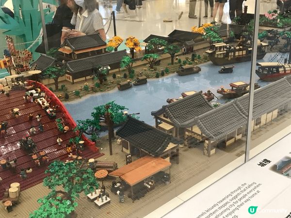 位於新城市廣場中庭的清明上河圖的LEGO展覽，實在是一個很好...