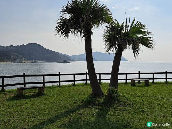 糸島市位於福岡縣，是一個風景如畫的地方。著名的景點包括櫻井二...