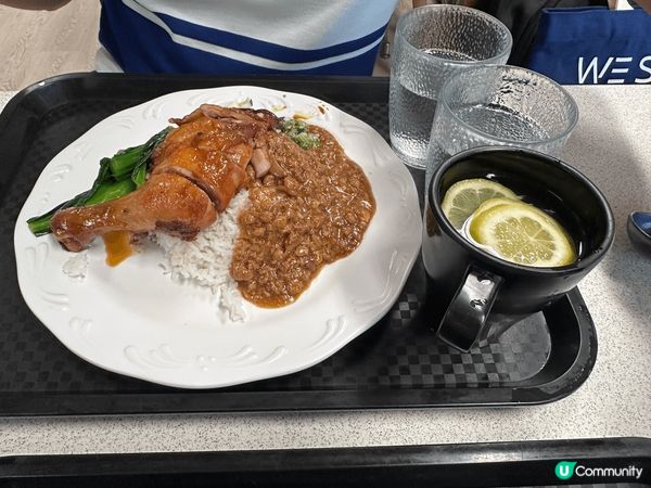 最近到訪香港大學及科技大學，要找地方午飯，才知道學校飯堂食物...