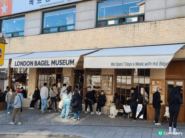 London Bagel Meseum 位於首爾，我去的是安...