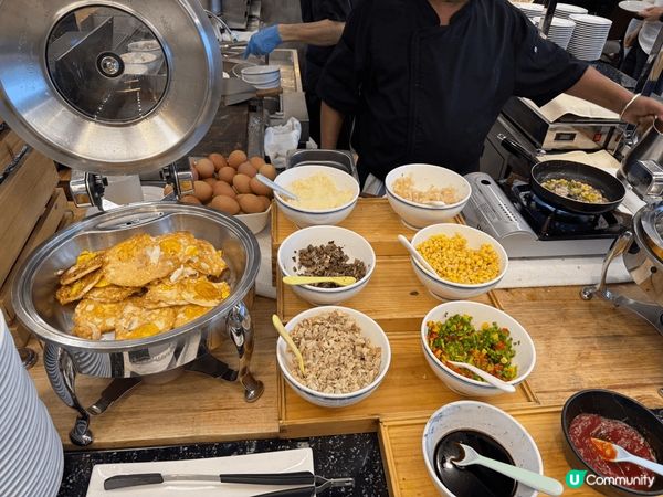 上星期去咗荃灣西如心酒店staycation，朝早嘆咗個自助...