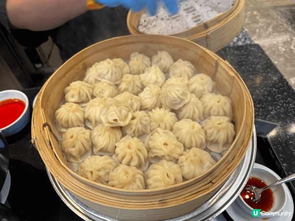 上星期去咗荃灣西如心酒店staycation，朝早嘆咗個自助...