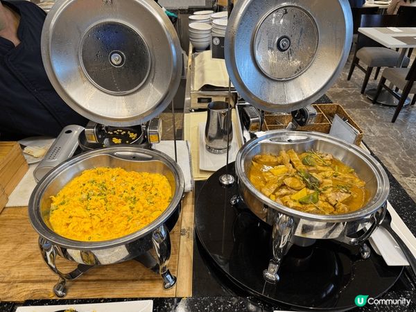 上星期去咗荃灣西如心酒店staycation，朝早嘆咗個自助...