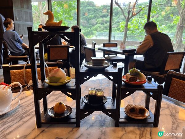 台北故宮晶華酒店，位於故宮博物院旁邊，餐點造型模仿故宮的藝術...