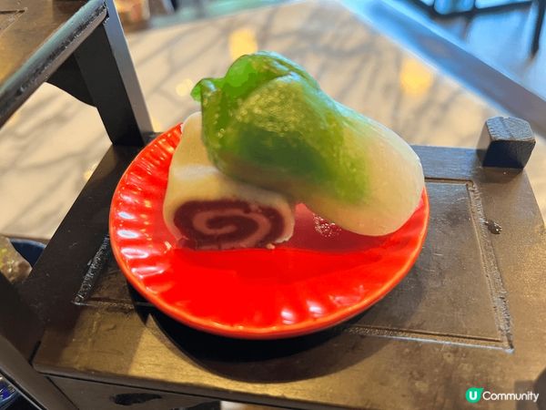 台北故宮晶華酒店，位於故宮博物院旁邊，餐點造型模仿故宮的藝術...