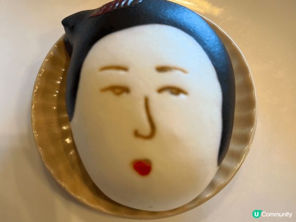 台北故宮晶華酒店，位於故宮博物院旁邊，餐點造型模仿故宮的藝術...